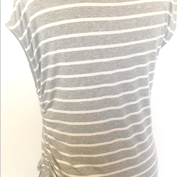 BANANA REPUBLIC | grey and white striped top.  size M NWOT - Picture 7 of 14